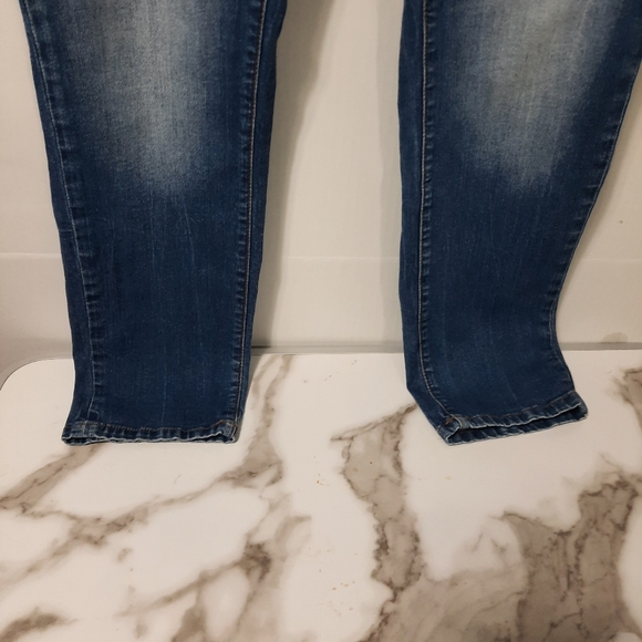 Torrid Denim Jeans Womens 12 Blue Boyfriend Mid Rise Medium Wash 34x30 - Picture 2 of 12
